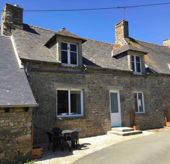 Vila Maison Au Calme Recemment Renovee Lescouet-Jugon Exteriér fotografie